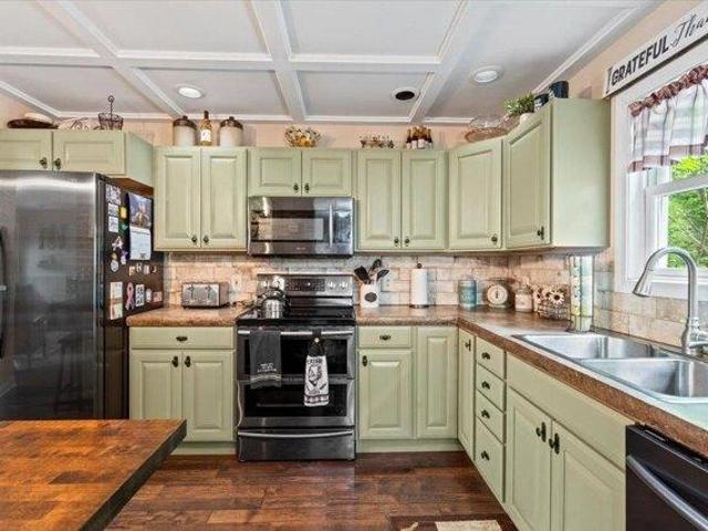 House for sale in Huntington Center, Huntington