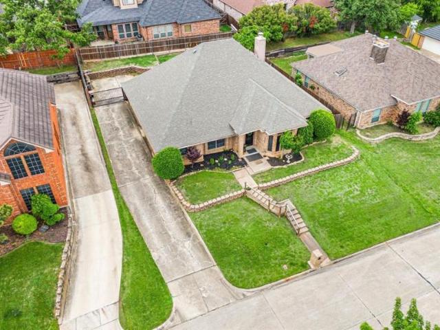 House for sale in Hurst