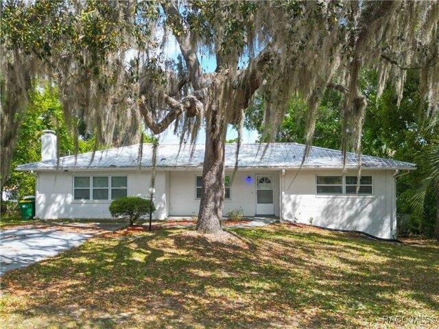 House for sale in Inverness, Florida