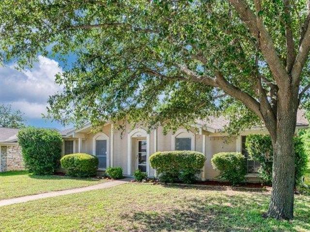 House for sale in Irving, Texas
