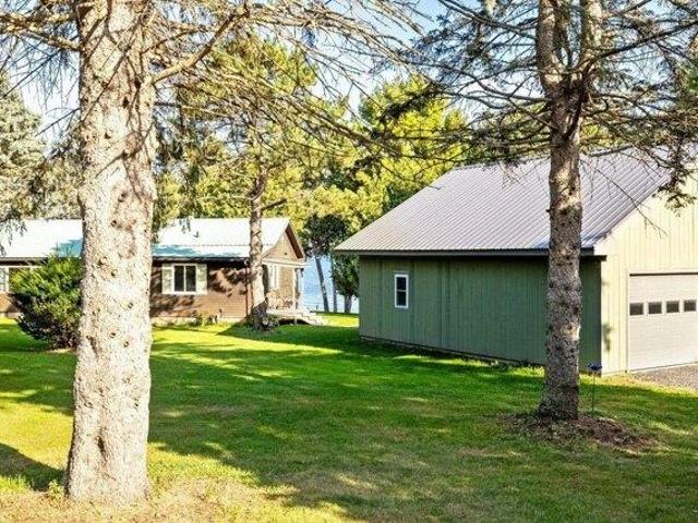 House for sale in Isle La Motte, Vermont