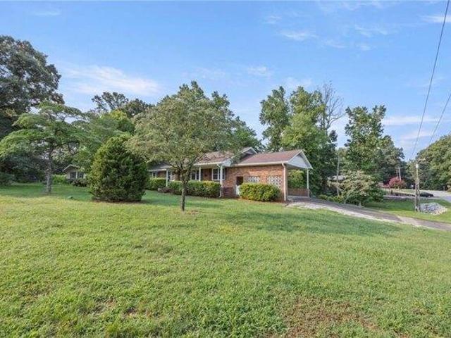 House for sale in Guilford, North Carolina