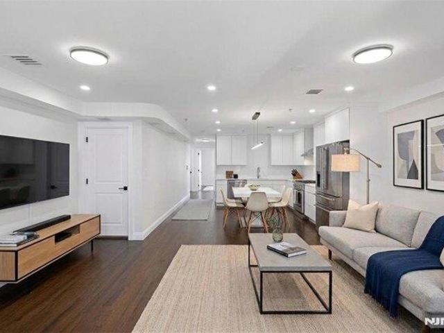 House for sale in Hudson, New Jersey