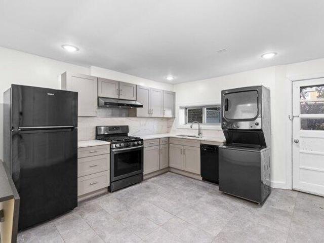 House for sale in Hudson, New Jersey