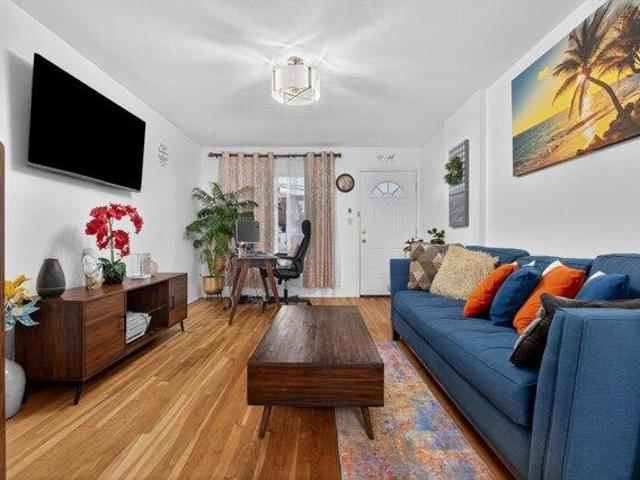 House for sale in Hudson, New Jersey
