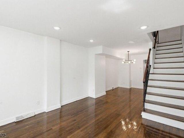 House for sale in Hudson, New Jersey