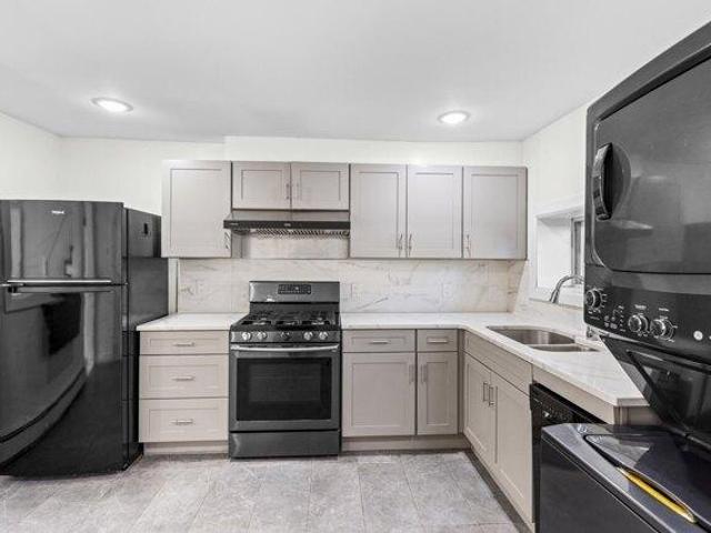 House for sale in Hudson, New Jersey