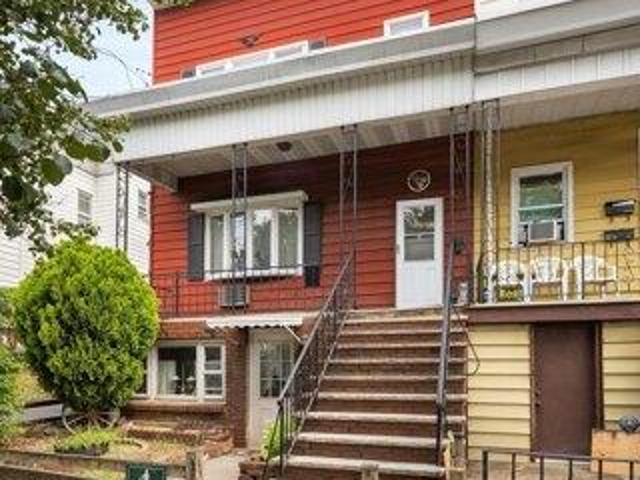 House for sale in Hudson, New Jersey