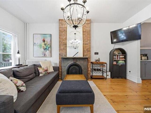 House for sale in Hudson, New Jersey