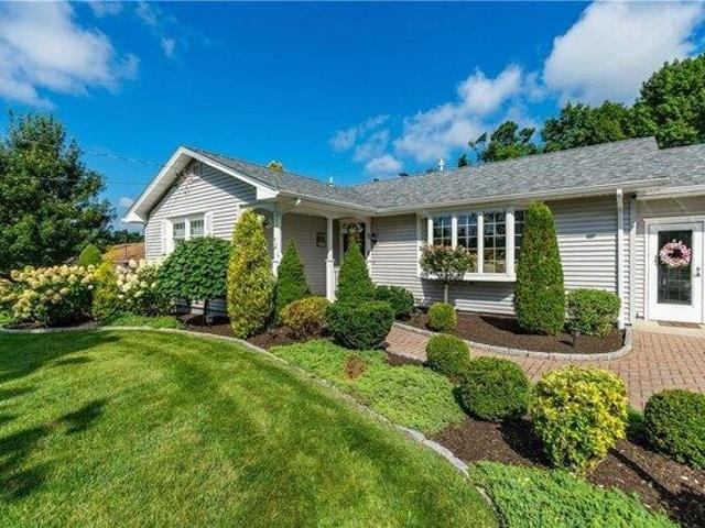 House for sale in Johnston, Providence County