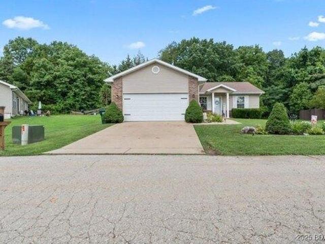 House for sale in Kaiser, Missouri