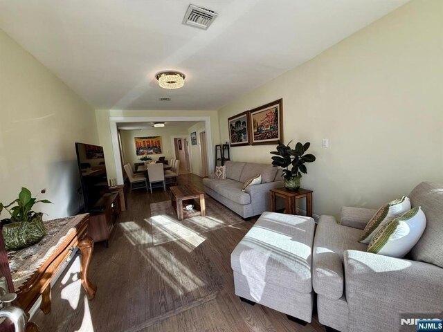 House for sale in Hudson, New Jersey