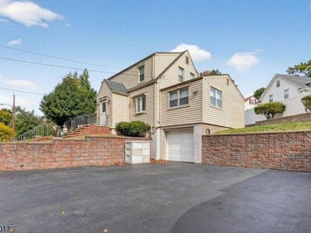 House for sale in Hudson, New Jersey