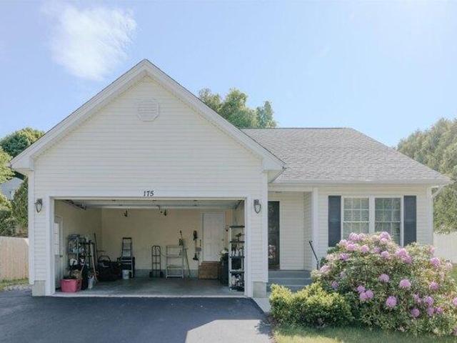 House for sale in New Hampshire