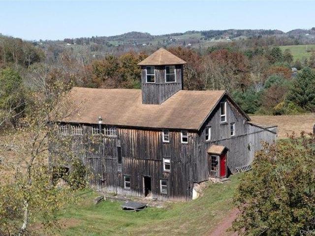 House for sale in New York