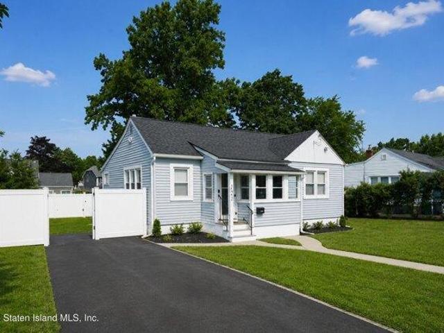 House for sale in Monmouth, New Jersey