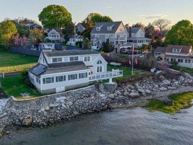 House for sale in Kingston, Massachusetts