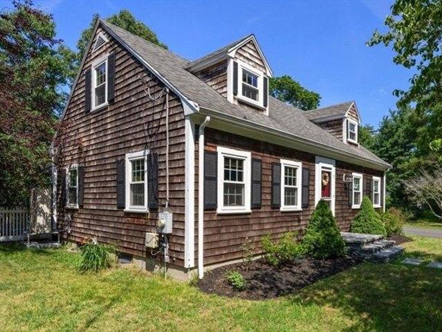 House for sale in Kingston, Massachusetts