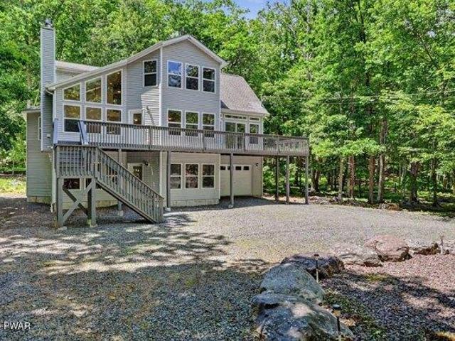 House for sale in Beach Lake, Pennsylvania