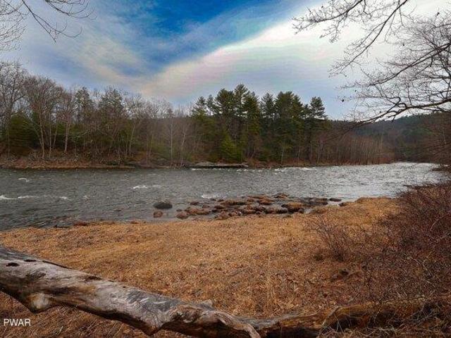 House for sale in Beach Lake, Pennsylvania