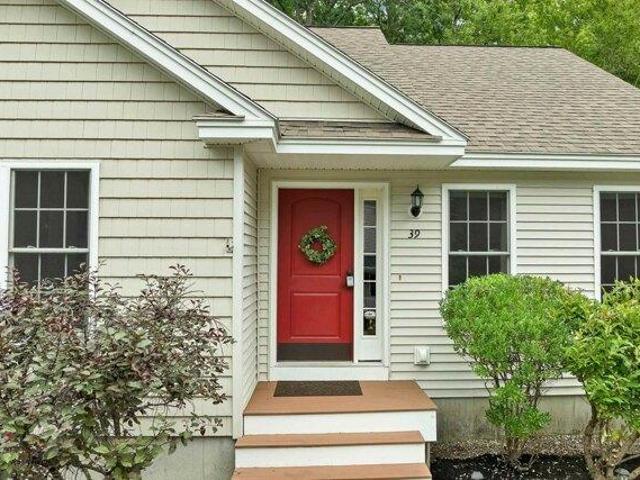 House for sale in Riley Point, Laconia