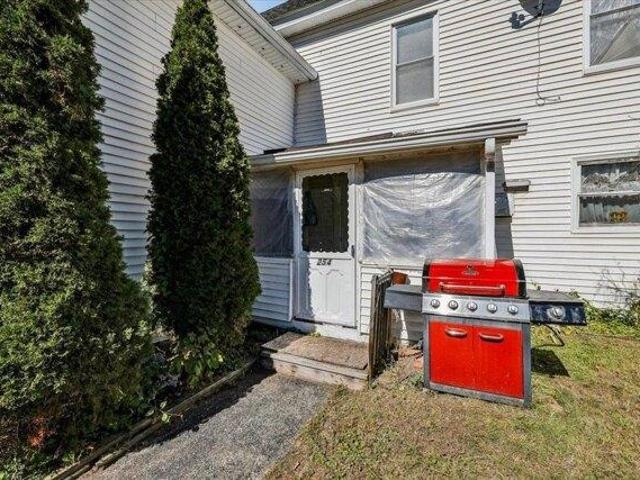 House for sale in Laconia, Belknap County