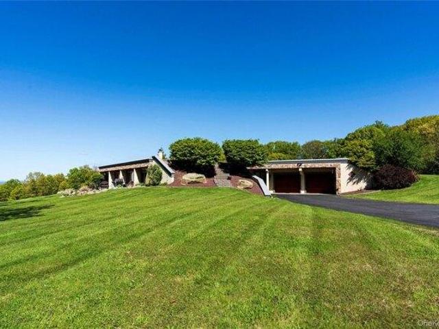 House for sale in Verbank, New York
