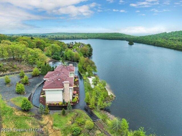 House for sale in Lake Harmony, Pennsylvania