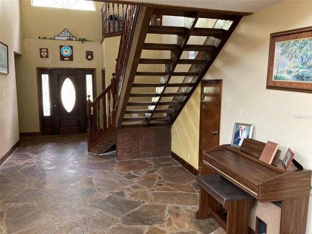 House for sale in Lake Panasoffkee, Florida