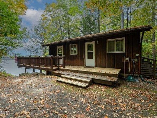 House for sale in Lake Pleasant, New York