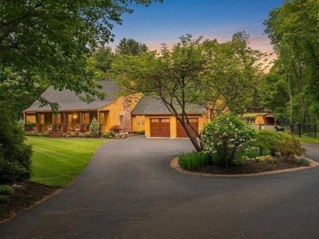 House for sale in Lakeville, Massachusetts