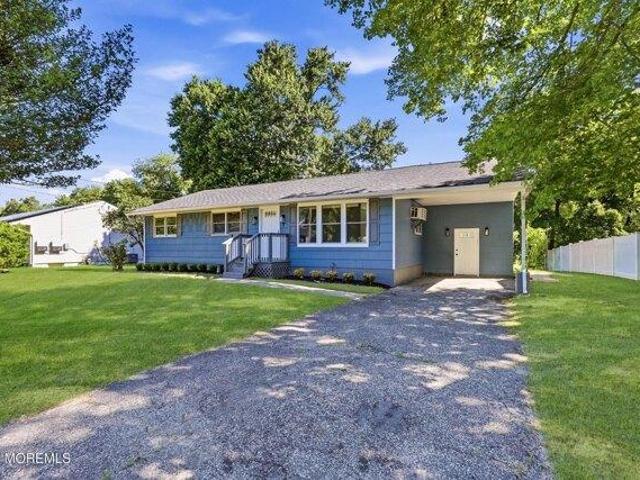 House for sale in Lakewood, New Jersey