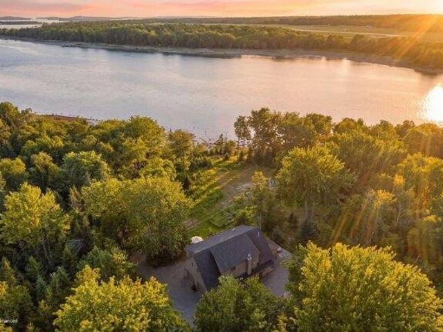 House for sale in Maine