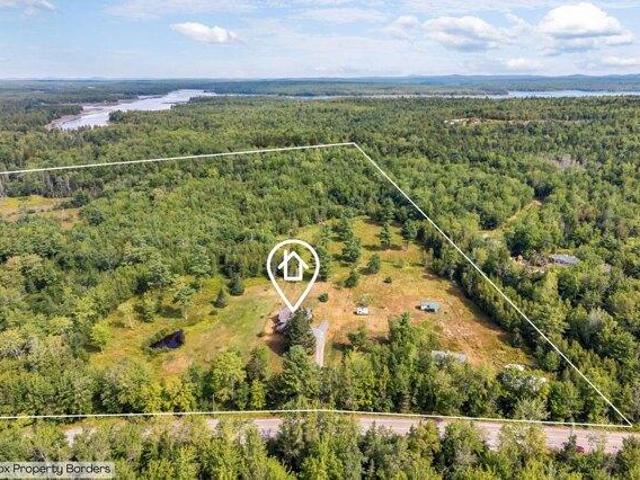 House for sale in Maine
