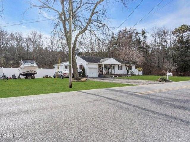 House for sale in Lanoka Harbor, New Jersey