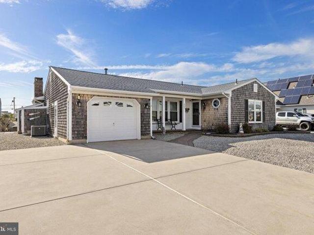 House for sale in Lanoka Harbor, New Jersey