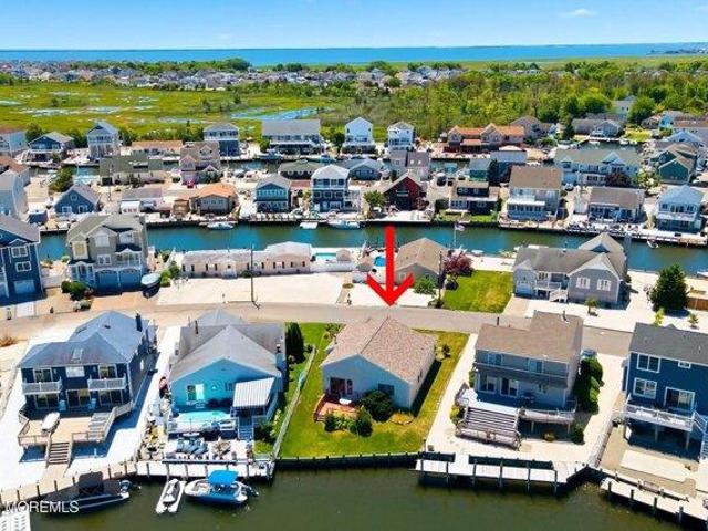 House for sale in Lanoka Harbor, New Jersey