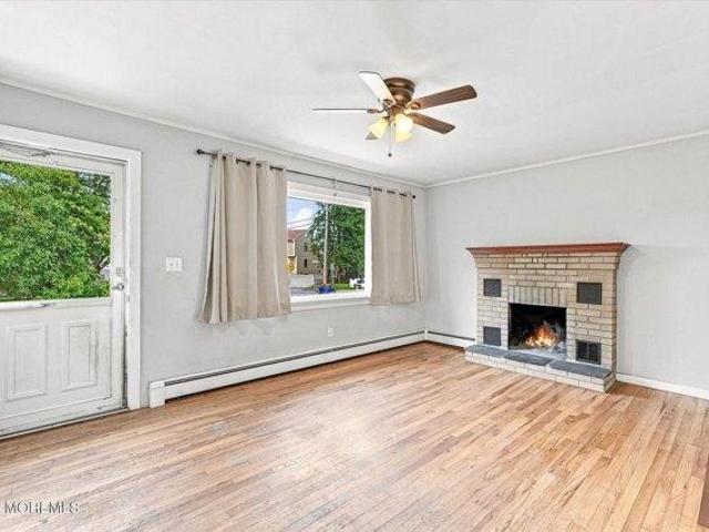 House for sale in Lanoka Harbor, New Jersey