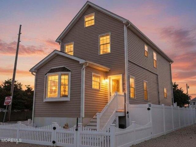 House for sale in Lavallette, New Jersey