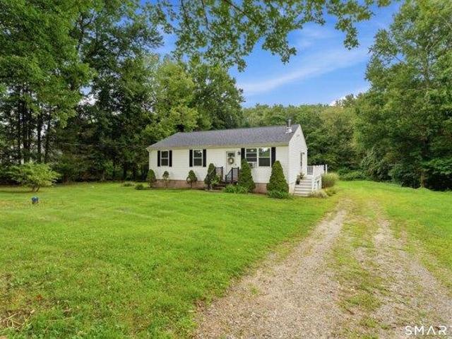 House for sale in Lebanon, Southeastern Connecticut Planning Region