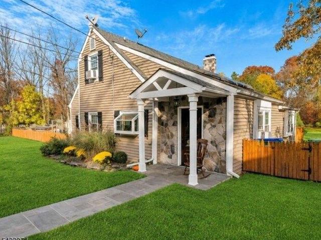 House for sale in Lebanon, New Jersey