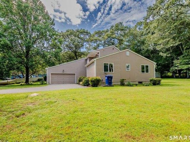 House for sale in Ledyard, Southeastern Connecticut Planning Region