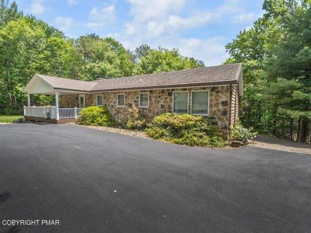 House for sale in Carbon, Pennsylvania