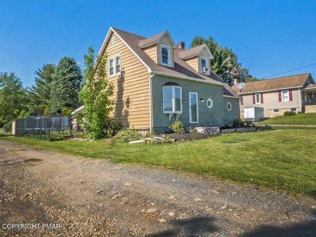 House for sale in Carbon, Pennsylvania