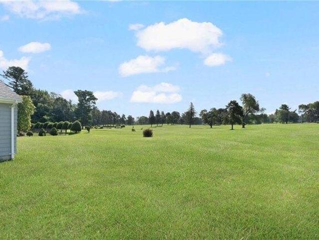House for sale in Lincoln, Rhode Island