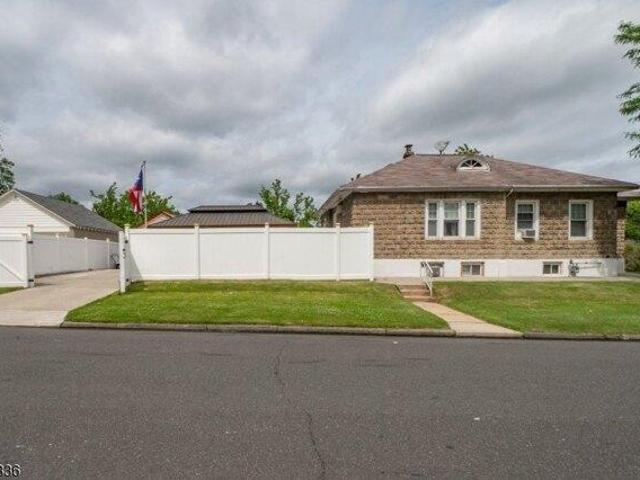 House for sale in Linden, New Jersey