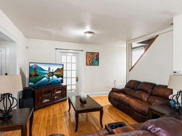 House for sale in Linden, New Jersey