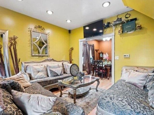 House for sale in Linden, New Jersey