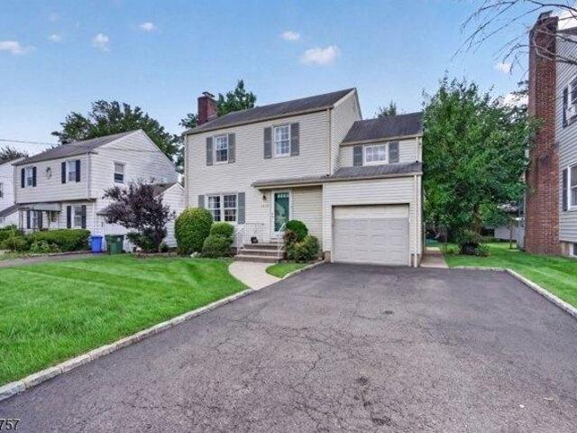 House for sale in Linden, New Jersey