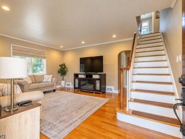 House for sale in Linden, New Jersey